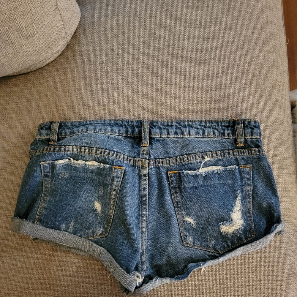 Shorts - Picture 2 of 2
